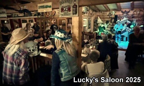 Lucky's Saloon_4